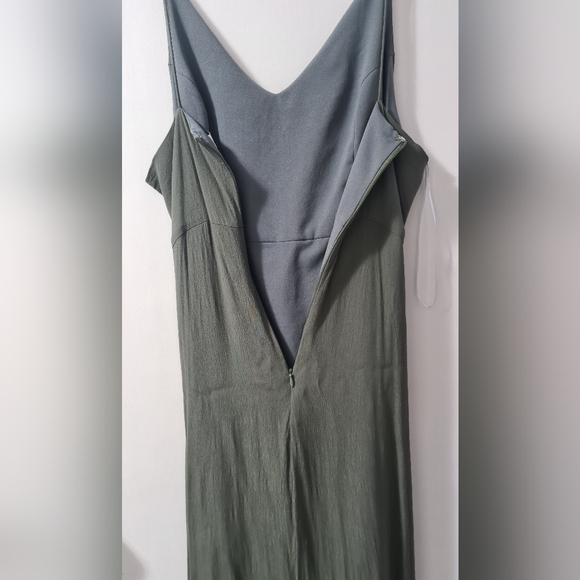 Beautiful dress olive green - Picture 4 of 11